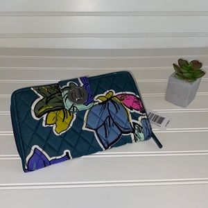 NWT Vera Bradley RFID wallet